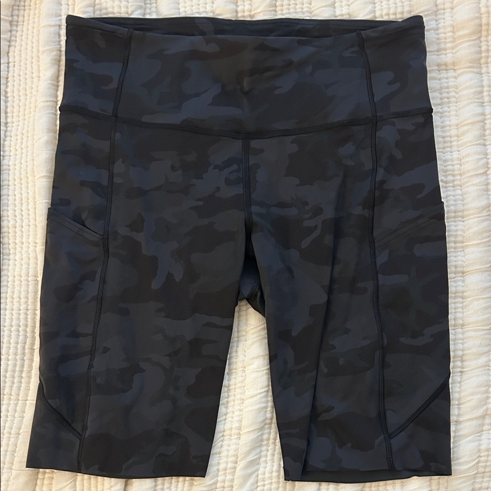 lululemon athletica Fast and Free Black Camo Bike Shorts
